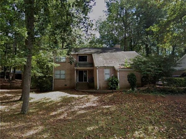 1632 Fieldgreen Overlook, Stone Mountain, GA 30088