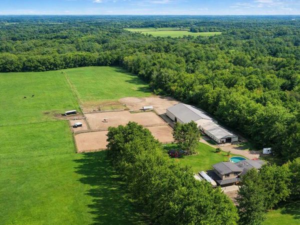 9069 285th Avenue NE, North Branch, MN 55056