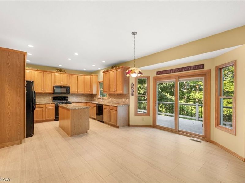 10 Cayuga Trail, Malvern, OH 44644 Photo 13