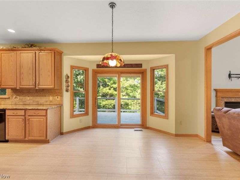 10 Cayuga Trail, Malvern, OH 44644 Photo 14