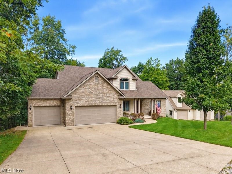 10 Cayuga Trail, Malvern, OH 44644 Photo 2