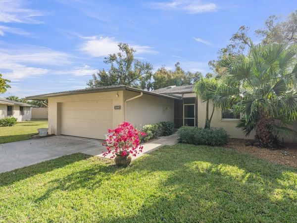 5840 Crabwood Ct, Fort Myers, FL 33919