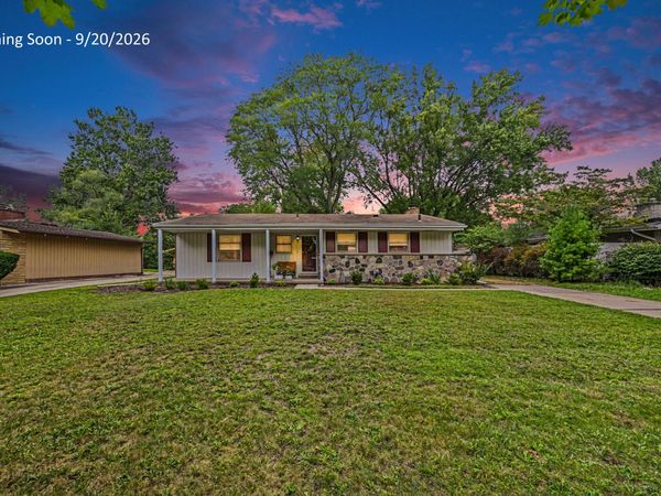29567 Chelmsford Road, Southfield, MI 48076