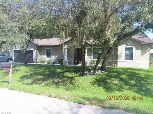 420 Broward AVE , LABELLE, FL 33935