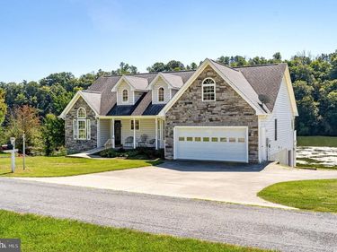 379 RIVERSIDE DRIVE, LURAY, VA 22835