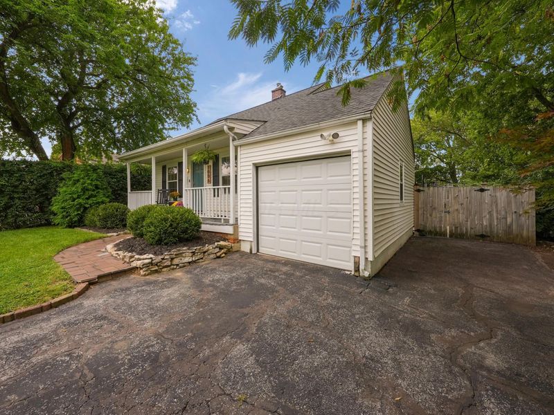 1006 Chambers Circle, Columbus, OH 43212 Photo 3