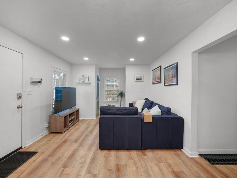 1006 Chambers Circle, Columbus, OH 43212 Photo 5