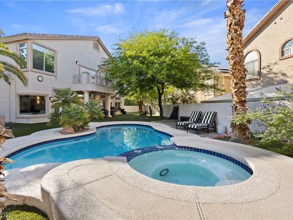 118 Weatherwood Court, Henderson, NV 89074