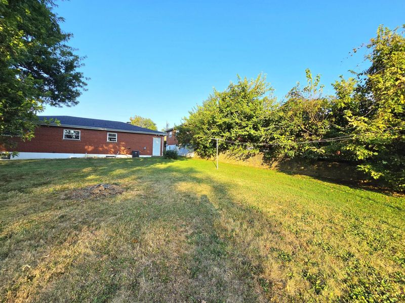 23 Edwards, Florence, KY 41042 Photo 24
