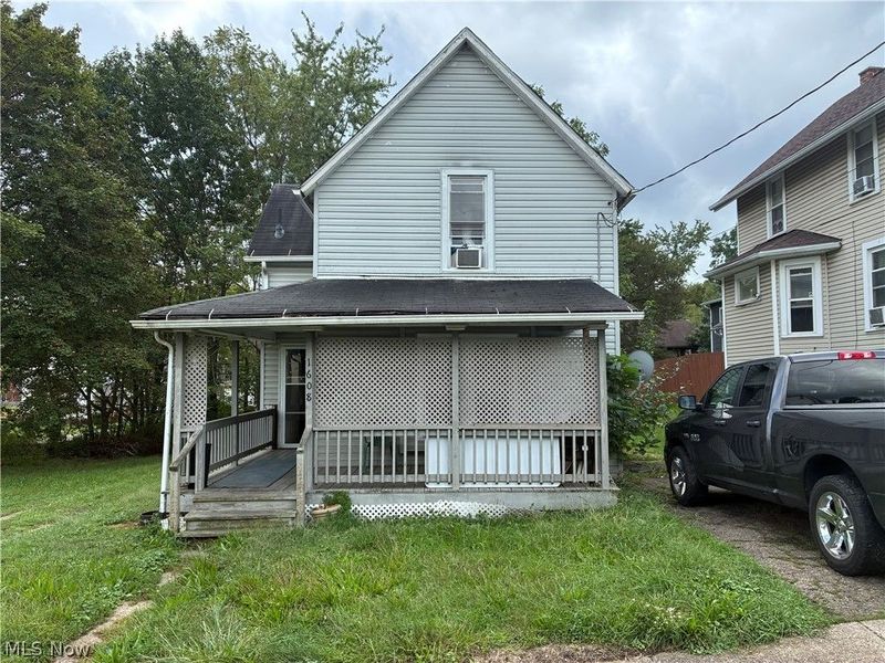 1608 Glendale Place NE, Canton, OH 44705 Photo 1