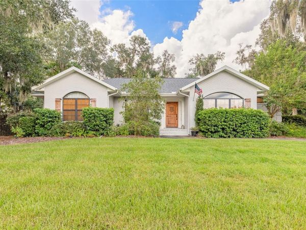 208 W STETSON AVENUE , DELAND, FL 32720