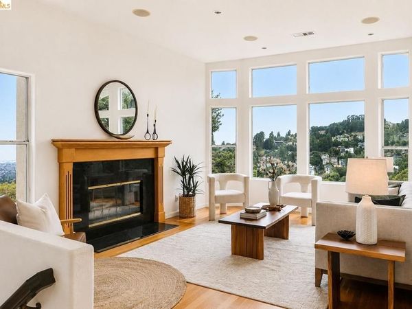 35 Bay Forest Ct, Oakland, CA 94611