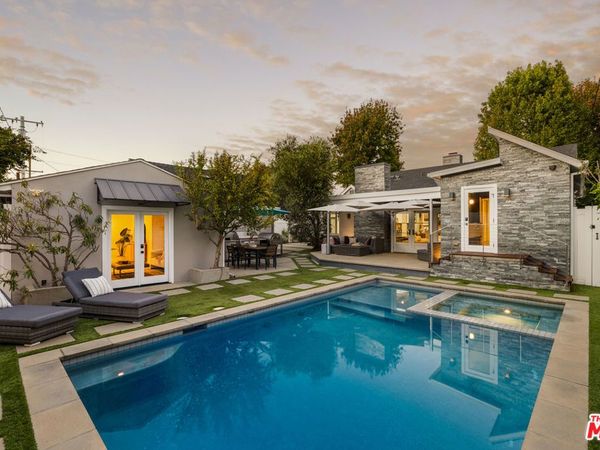 7715 Henefer Avenue , Los Angeles, CA 90045