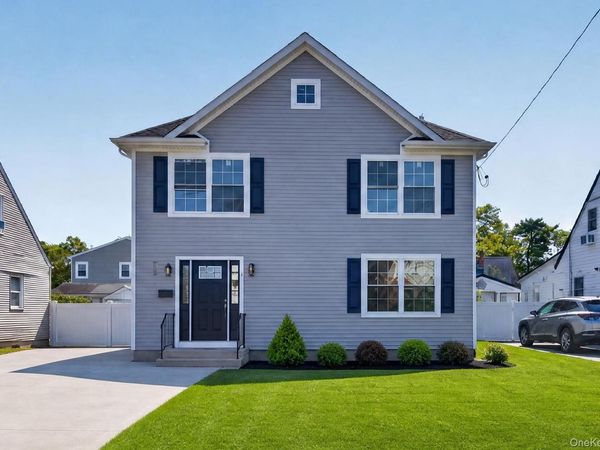 34 Wilson Road , Valley Stream, NY 11581