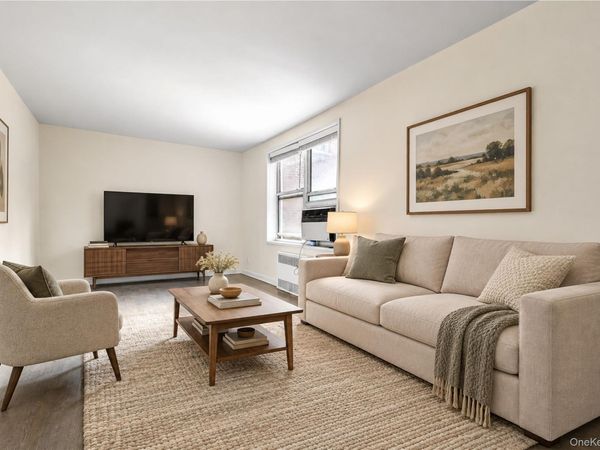27-10 Parsons Boulevard, Unit 2F, Flushing, NY 11354