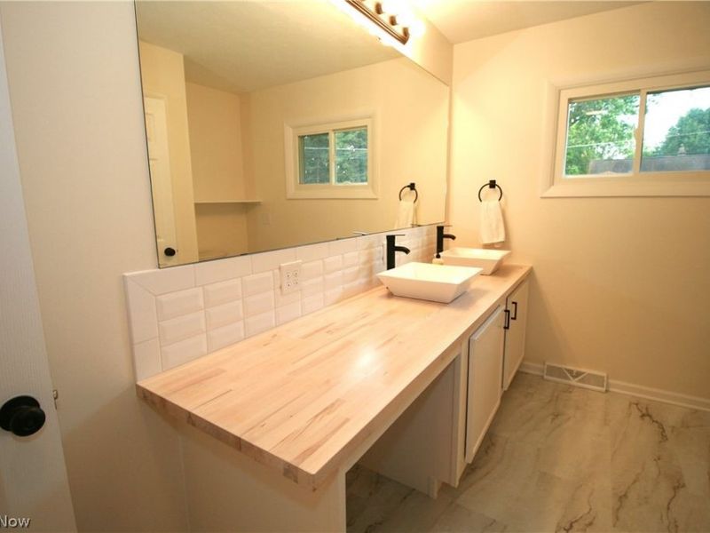 1971 Dennis Drive, Green, OH 44312 Photo 11