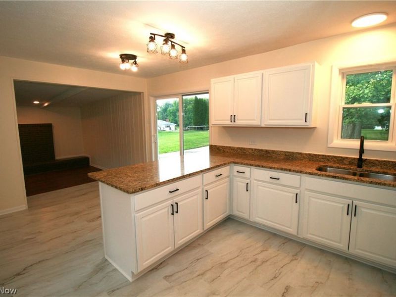 1971 Dennis Drive, Green, OH 44312 Photo 9