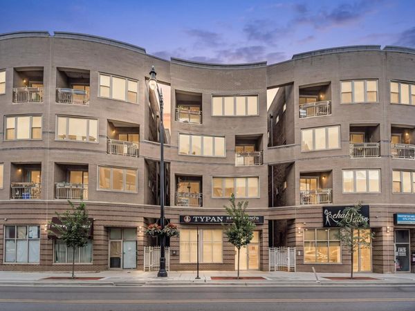 4915 N Lincoln Avenue , Unit 2, Chicago, IL 60625