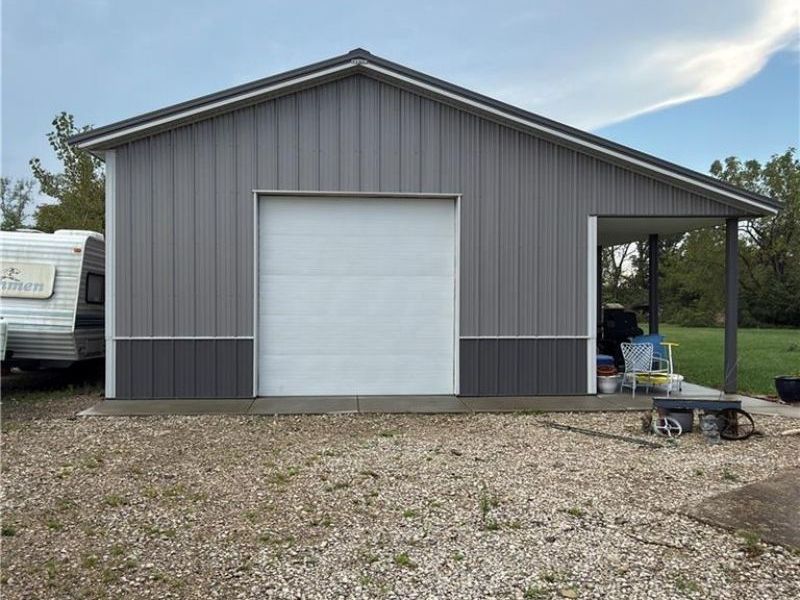12442 Brookville Pyrmont Road, Brookville, OH 45309 Photo 2