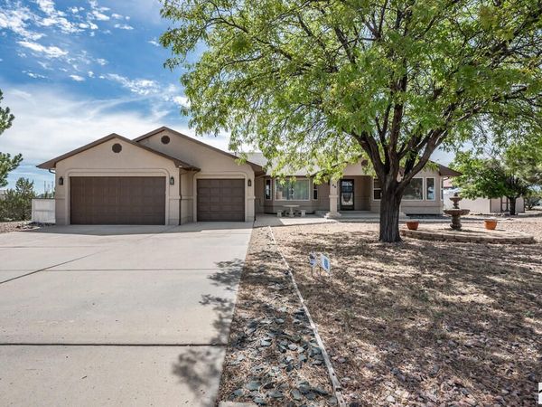 48 W Linden Ave, Pueblo West, CO 81007