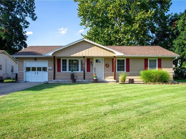 505 South Drive, Marshall, MO 65340