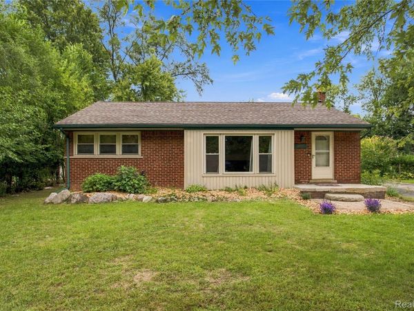 19200 Flamingo Boulevard, Livonia, Mi 48152
