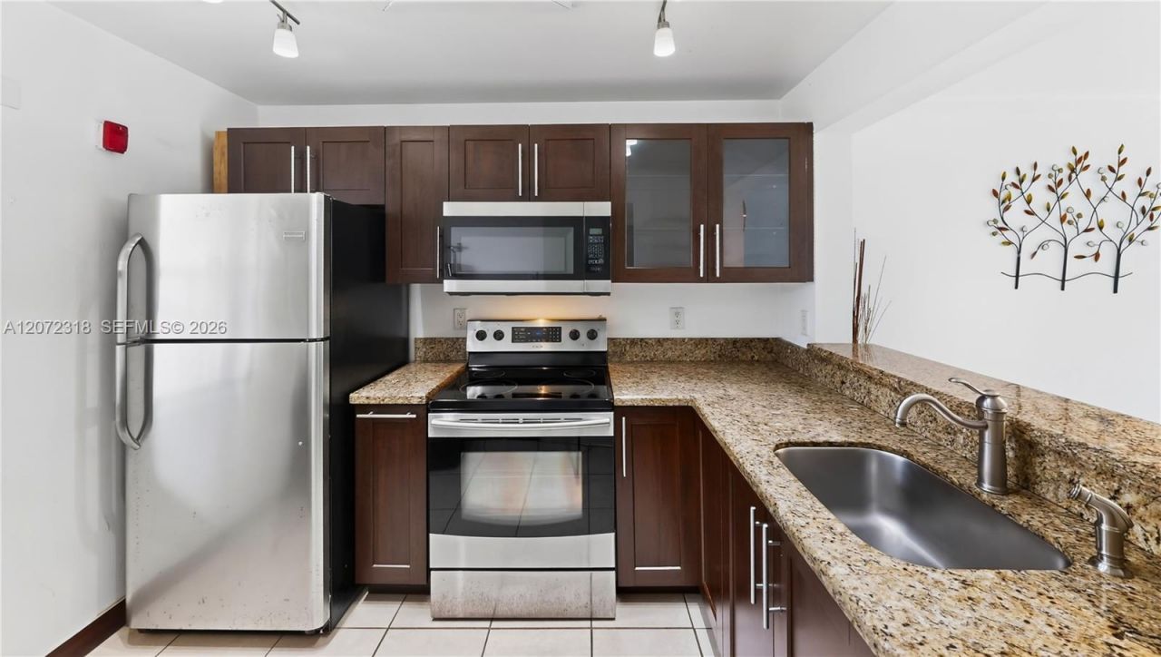 7670 SW 152nd Ave , Unit 206, Miami, FL 33193 Photo