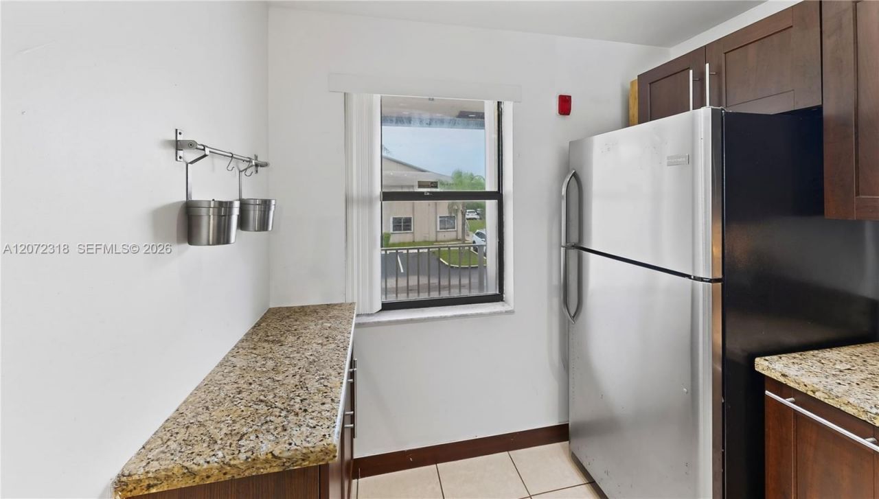 7670 SW 152nd Ave , Unit 206, Miami, FL 33193 Photo