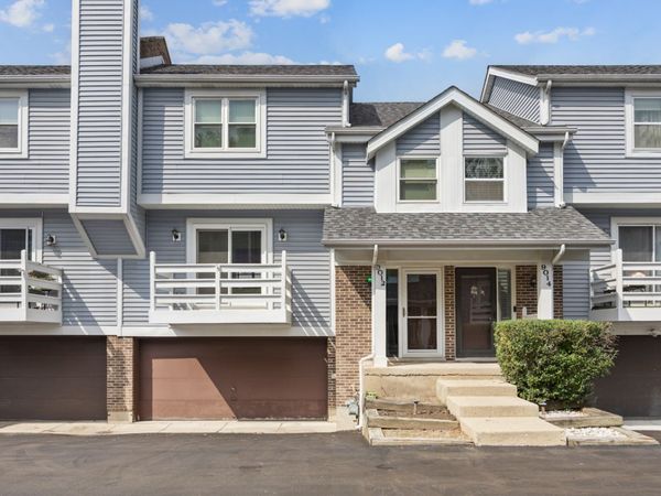 9012 ABBEY LANE Lane , Unit 9012, Des Plaines, IL 60016