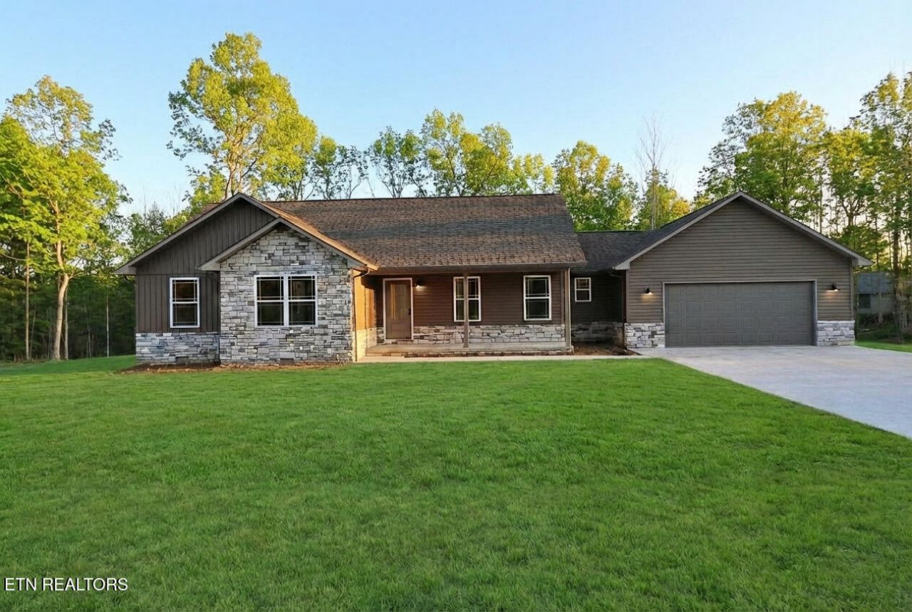 595 Taylon Lane, Oneida, TN 37841 Main Photo