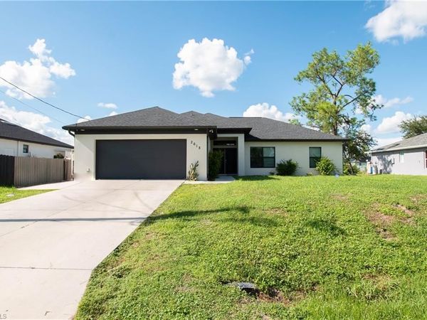 2618 Helen CIR , LEHIGH ACRES, FL 33971