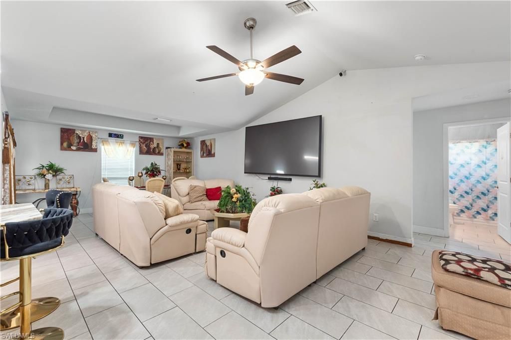 2618 Helen Cir, Lehigh Acres, FL 33971 Photo