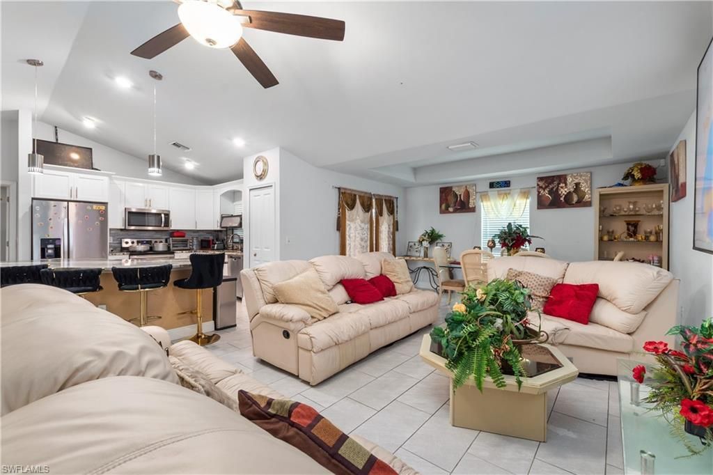 2618 Helen Cir, Lehigh Acres, FL 33971 Photo