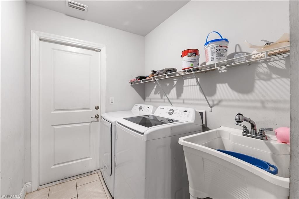 2618 Helen Cir, Lehigh Acres, FL 33971 Photo