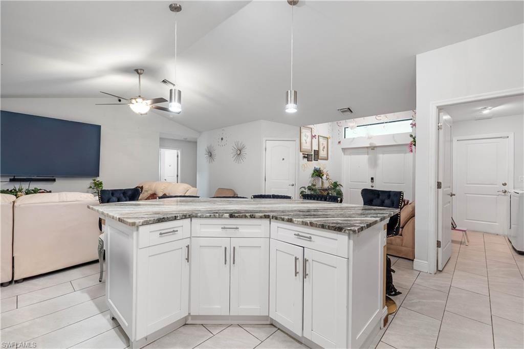 2618 Helen Cir, Lehigh Acres, FL 33971 Photo