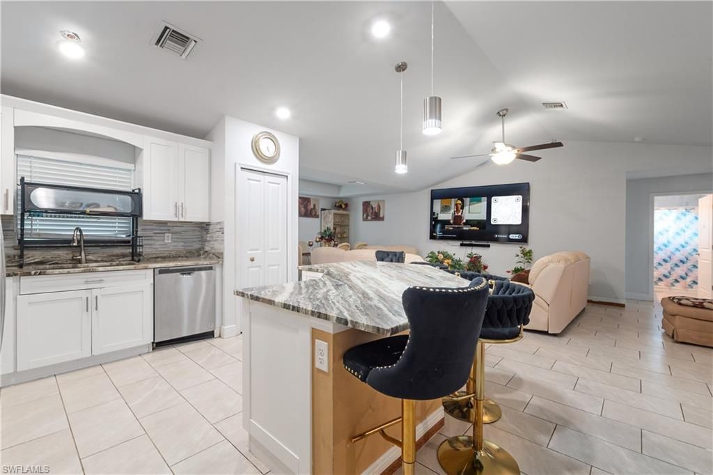 2618 Helen Cir, Lehigh Acres, FL 33971 Photo