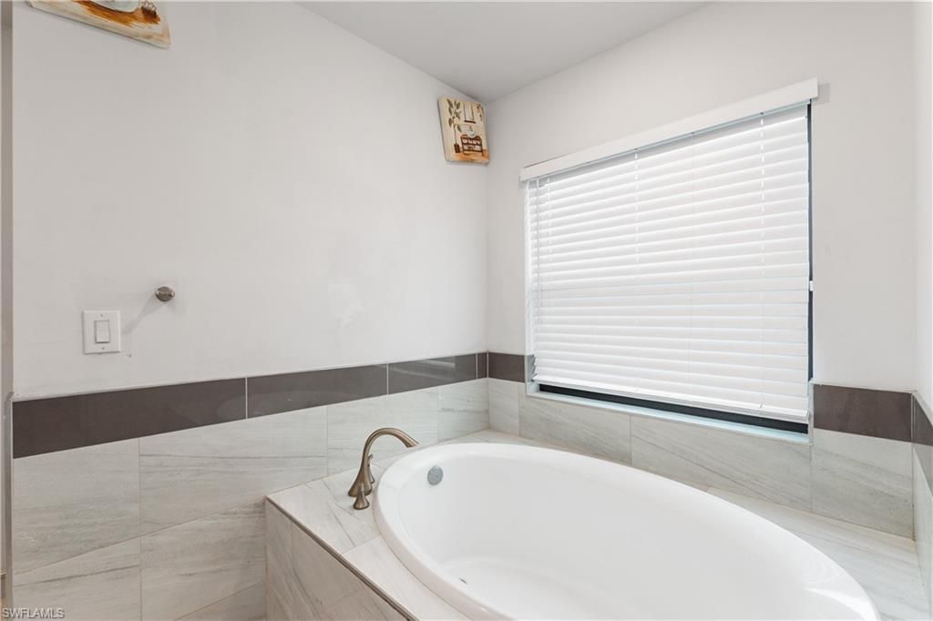 2618 Helen Cir, Lehigh Acres, FL 33971 Photo