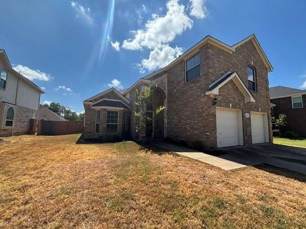 1413 Chateau Lane , Mansfield, TX 76063