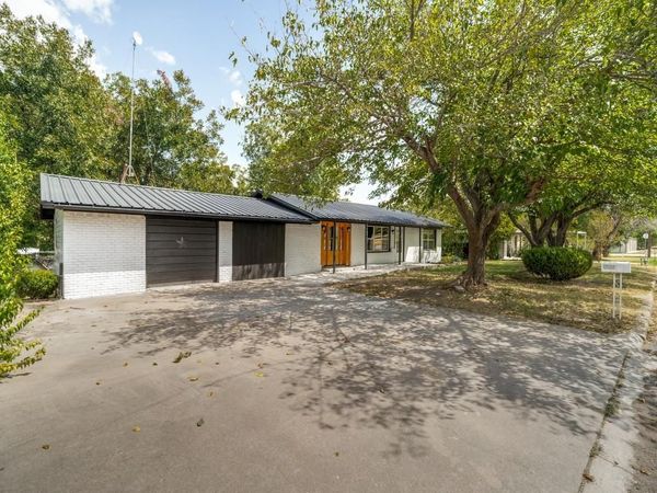 107 N Avenue P , Clifton, TX 76634