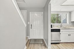 100 Shadow Moss Pl.  photo 4