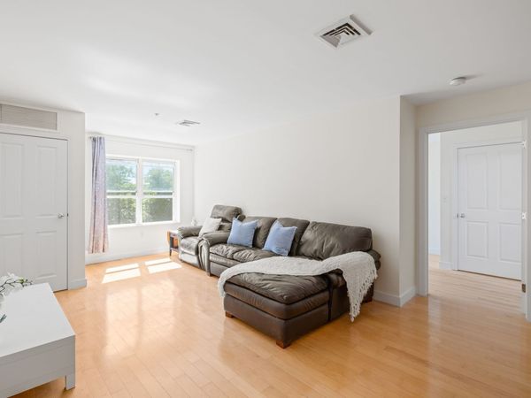 30 Franklin St, Unit 312, Malden, MA 02148