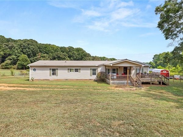 4597 Highway 334 , Commerce, GA 30530