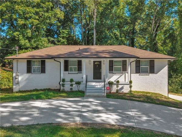 984 Morrow Road , Morrow, GA 30260