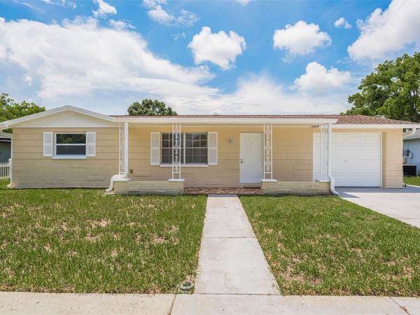 5646 FESTIVO DRIVE , HOLIDAY, FL 34690