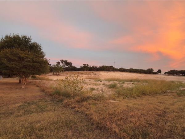000 Cedar Ridge Road , Gatesville, TX 76528