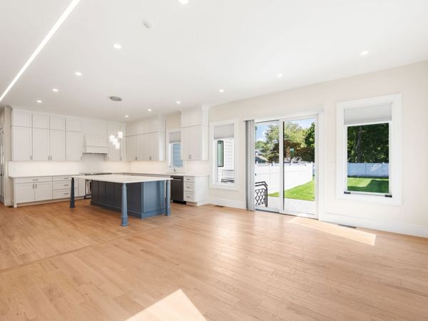 82 Lexington Street, Unit 82, Newton, MA 02466