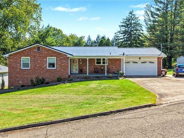103 Janet Road , Marietta, OH 45750