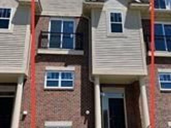 41634 ORIANNA Lane , Unit 9, Novi, Mi 48375
