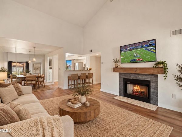 9450 N 95TH Street, Unit 209, Scottsdale, AZ 85258