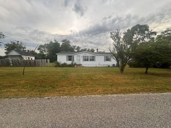 206 W Mcgaughey Street , Worden, IL 62097